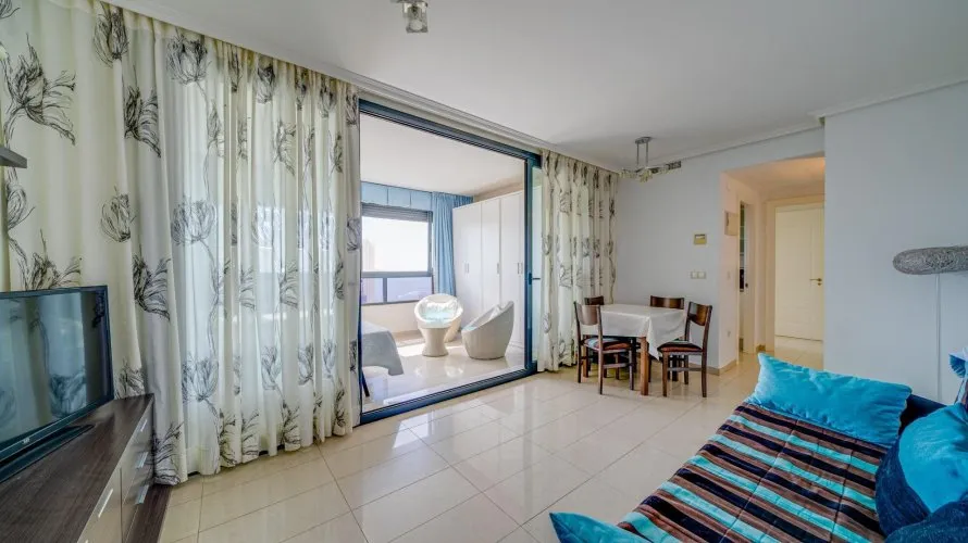 Apartamento de 1 dormitorio en Benidorm, Spain No. 425 № 3