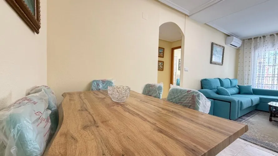 Apartamento de 3 dormitorios en Torrevieja, Spain No. 1052 № 22