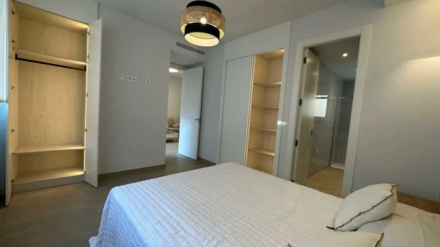 Apartamento de 3 dormitorios en Torrevieja, Spain No. 160 № 3