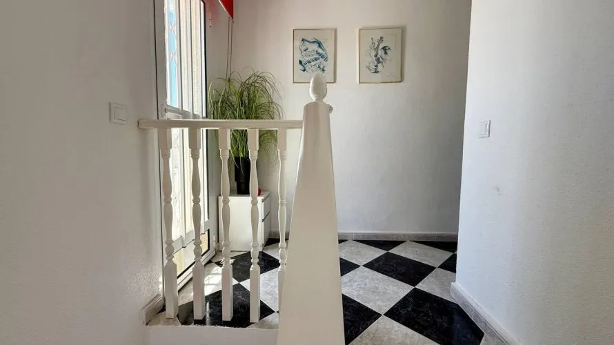 Villa de 4 dormitorios en Playa Flamenca II, Spain No. 175 № 28