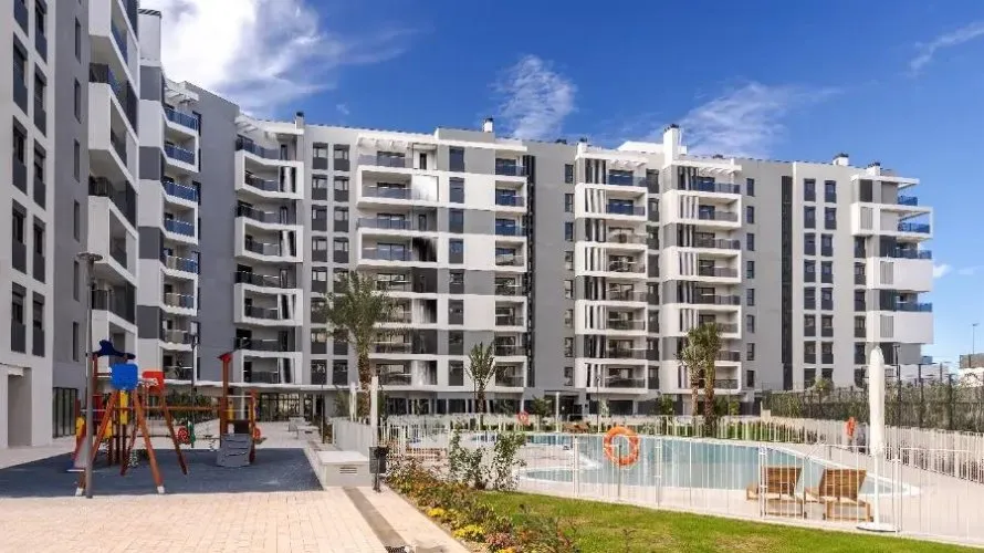 Apartamento de 3 dormitorios en Alicante, Spain No. 815 № 4