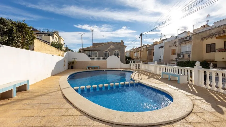 Сasa de 78m² en Torrevieja, Spain No. 1578 № 2