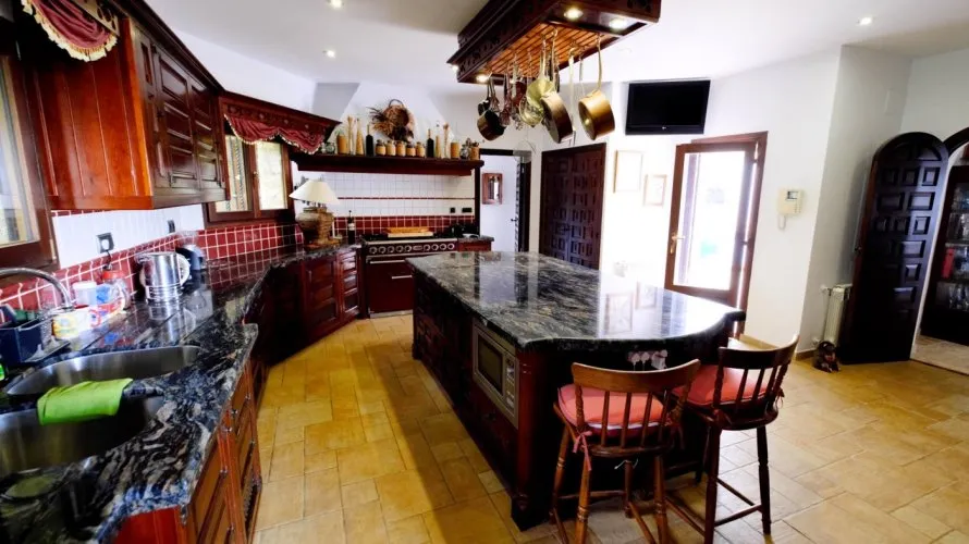Villa de 4 dormitorios en Fustera, Spain No. 301 № 8