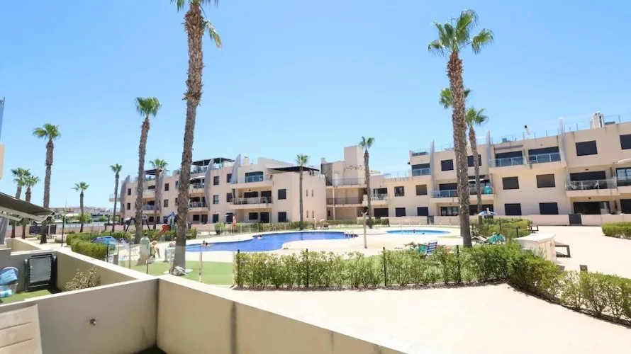 Apartamento de 2 dormitorios en Pilar de la Horadada, Spain No. 1599 № 4