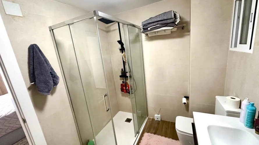 Apartamento de 4 dormitorios en Alicante, Spain No. 1550 № 11