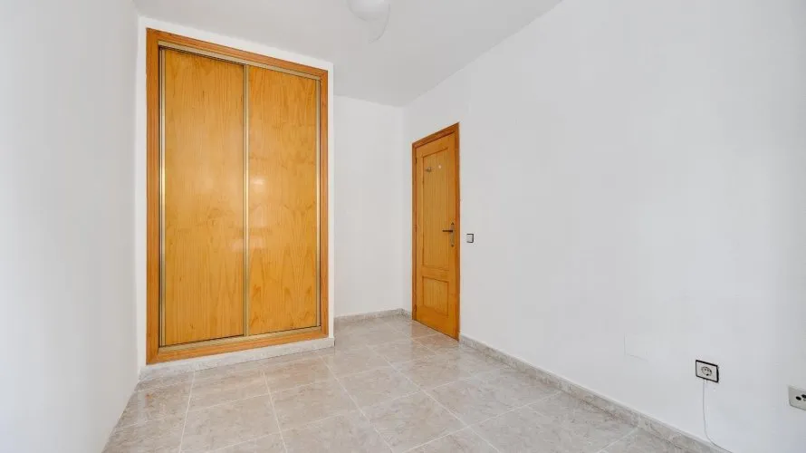Apartamento de 2 dormitorios en Torrevieja, Spain No. 2859 № 6
