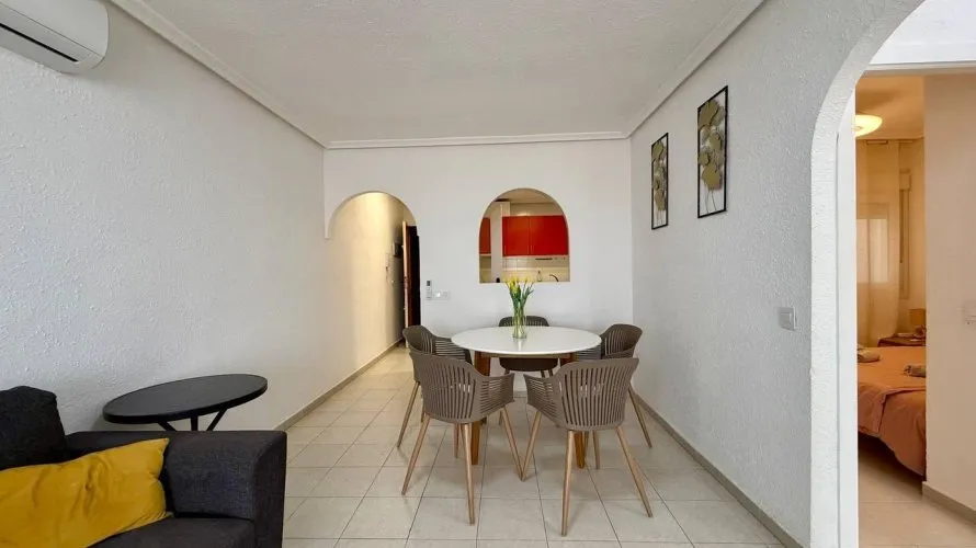 Apartamento de 2 dormitorios en Torrevieja, Spain No. 2785 № 19