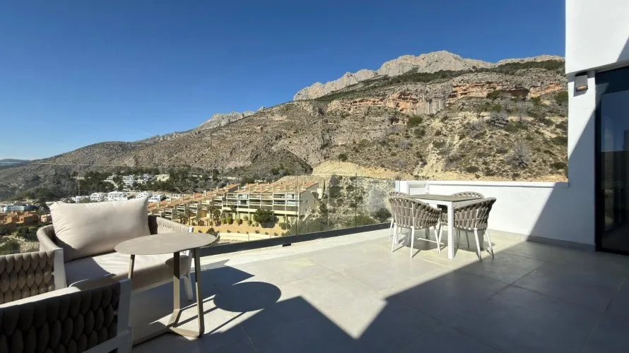 Villa de 238m² en Altea, Spain No. 1059 № 10