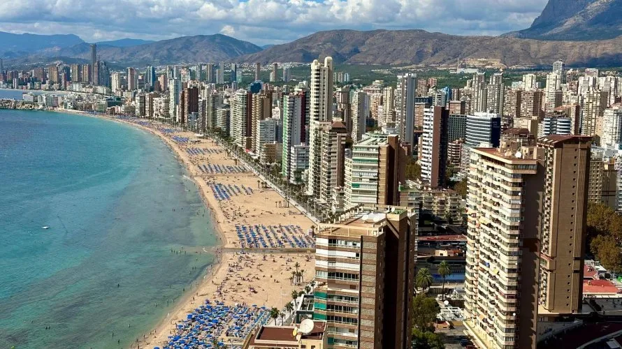 Apartamento de 64m² en Benidorm, Spain No. 660 № 1