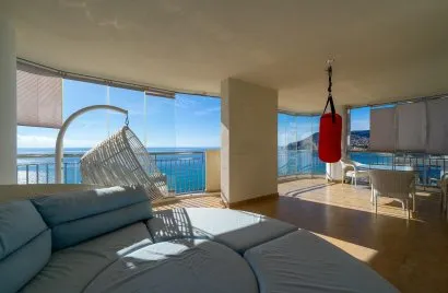 Apartamento de 4 dormitorios en Calpe, Spain No. 979