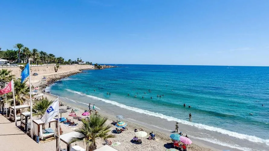 Apartamento de 2 dormitorios en Torrevieja, Spain No. 1388 № 14