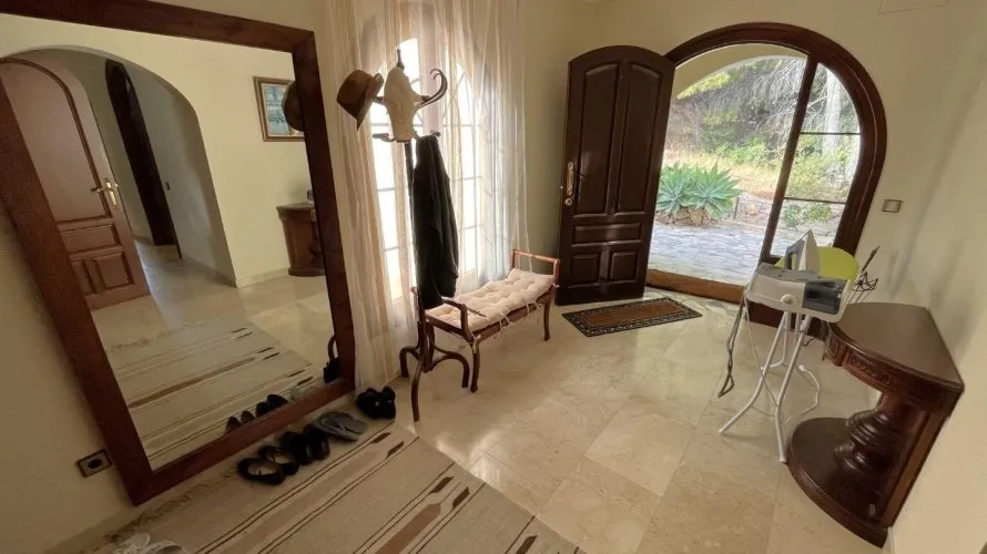 Villa de 4 dormitorios en Altea La Vella, Spain No. 522 № 19