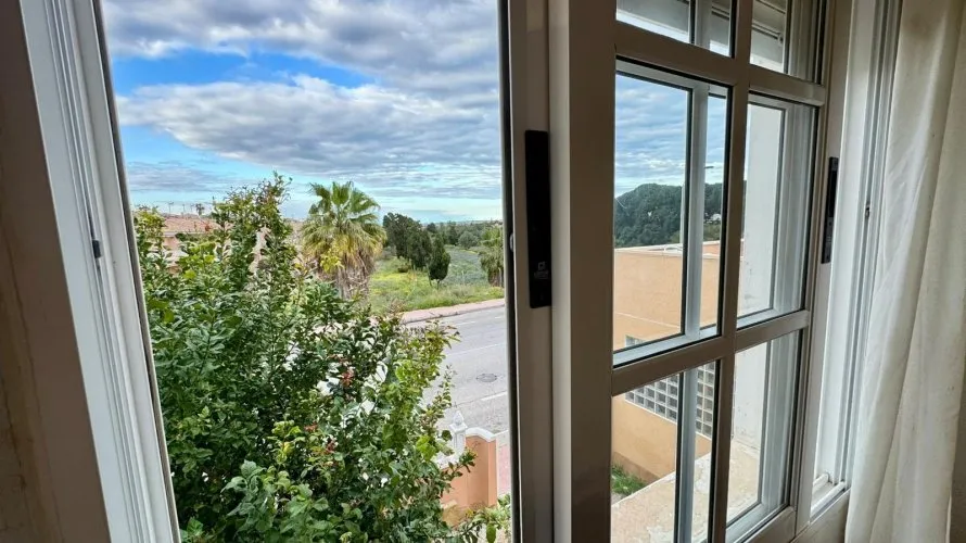 Apartamento de 3 dormitorios en Torrevieja, Spain No. 1088 № 10