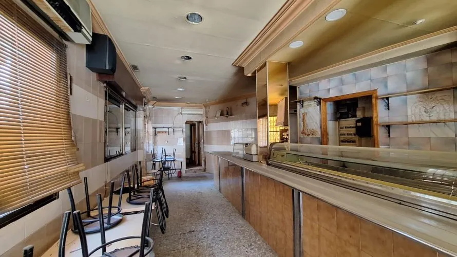 Propiedad comercial de 1 dormitorio en Alicante, Spain No. 2950 № 8
