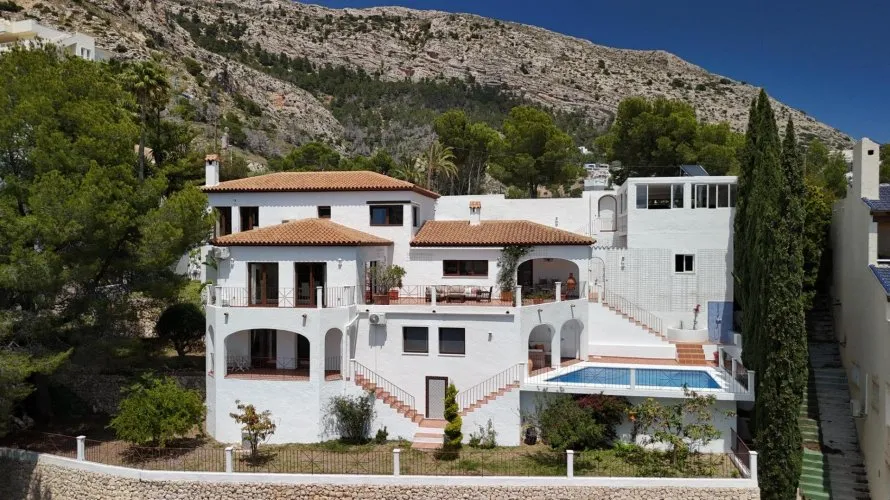 Villa de 500m² en Altea, Spain No. 933 № 8