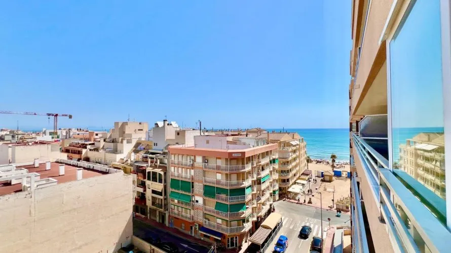 Apartamento de 3 dormitorios en La Mata, Spain No. 142 № 15
