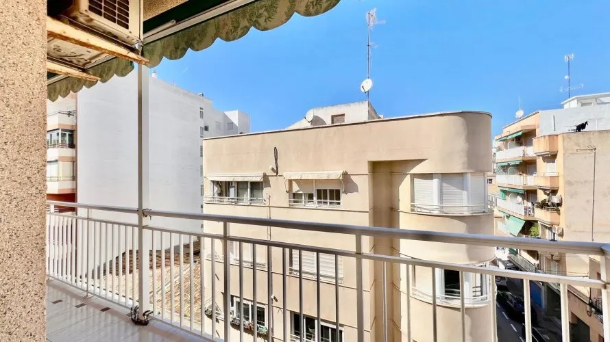Apartamento de 1 dormitorio en Santa Pola, Spain No. 1058 № 6