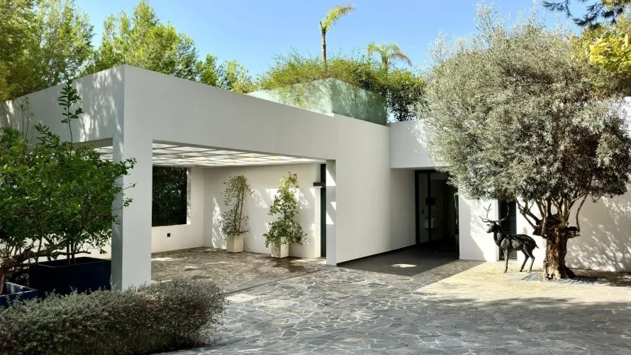 Villa de 4 dormitorios en Altea, Spain No. 618 № 1