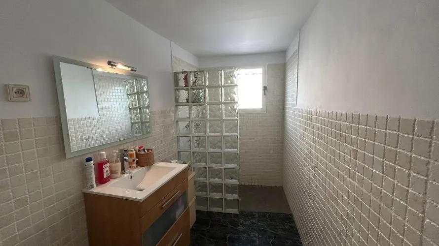Сasa de 3 dormitorios en Polop, Spain No. 1001 № 9