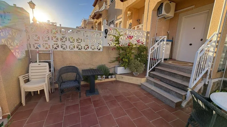 Сasa de 2 dormitorios en Alicante, Spain No. 2818 № 26