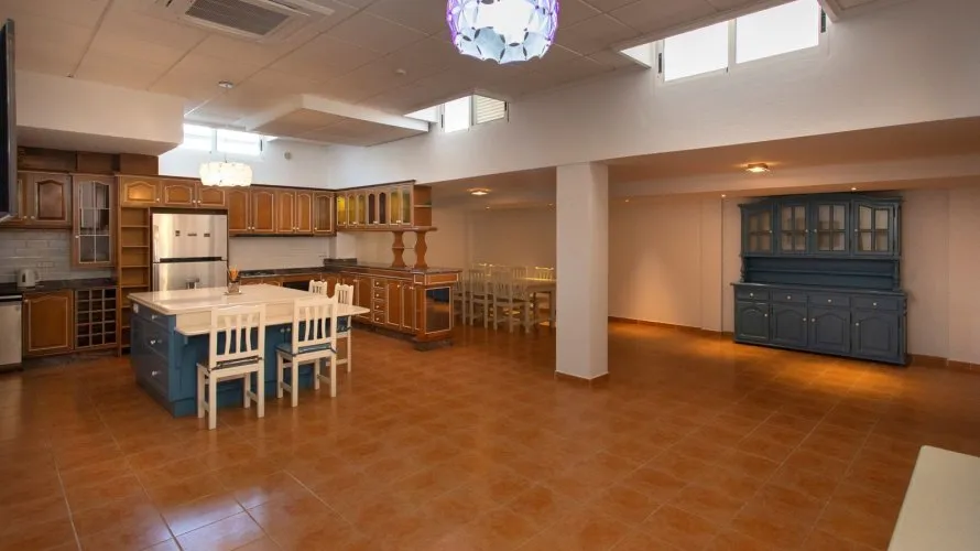 Villa de 180m² en Torrevieja, Spain No. 1557 № 2
