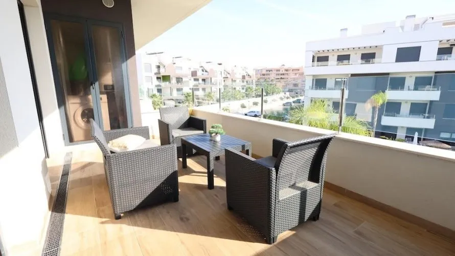 Apartamento de 2 dormitorios en Alicante, Spain No. 894 № 14