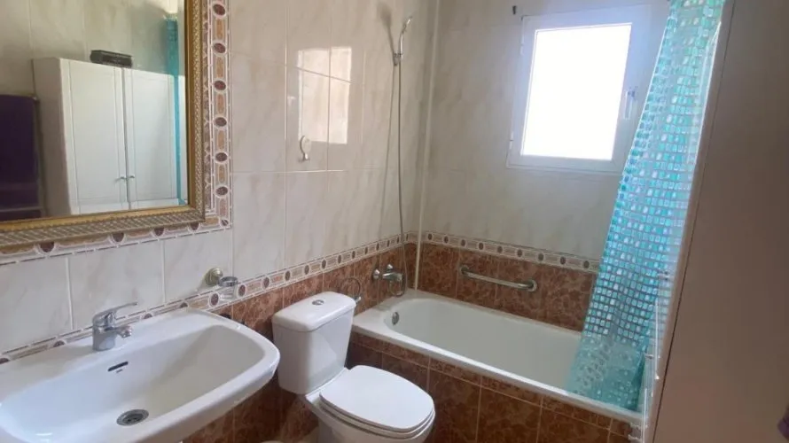 Сasa de 3 dormitorios en Torrevieja, Spain No. 1192 № 7