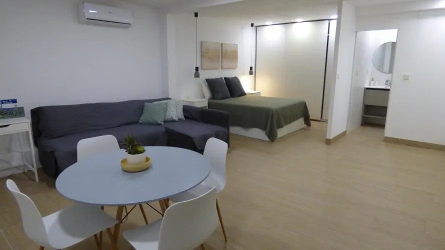 Propiedad comercial de 50m² en Alicante, Spain No. 2743 № 16