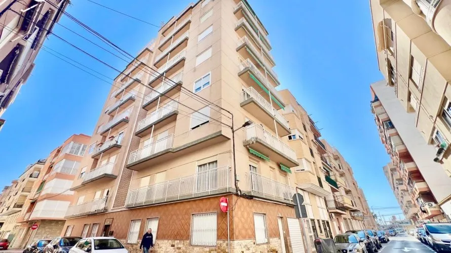 Apartamento de 1 dormitorio en Santa Pola, Spain No. 1058