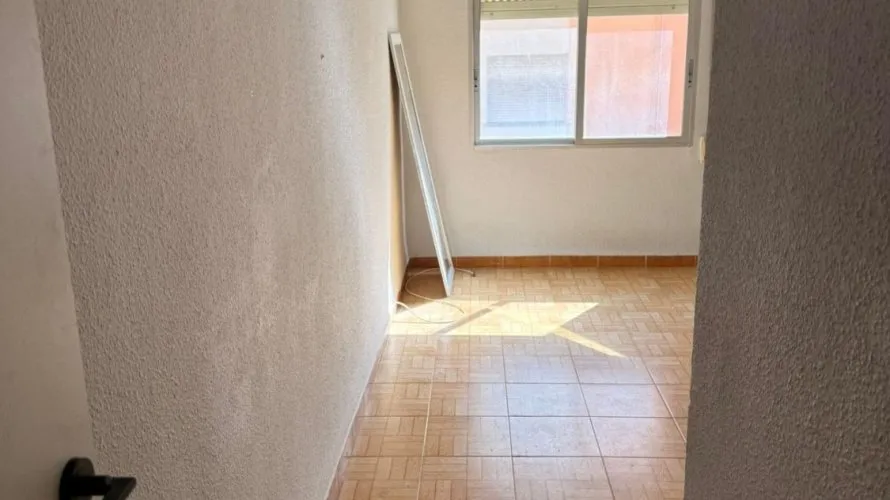 Apartamento de 3 dormitorios en La Florida, Spain No. 2876 № 5
