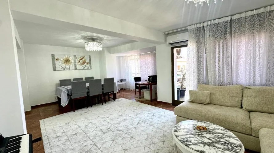 Apartamento de 4 dormitorios en Alicante, Spain No. 1550 № 14