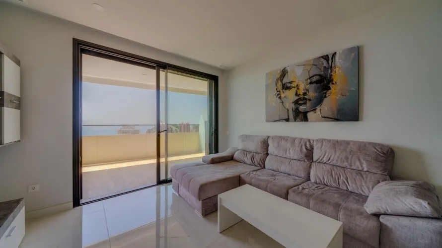 Apartamento de 2 dormitorios en Benidorm, Spain No. 1335 № 24