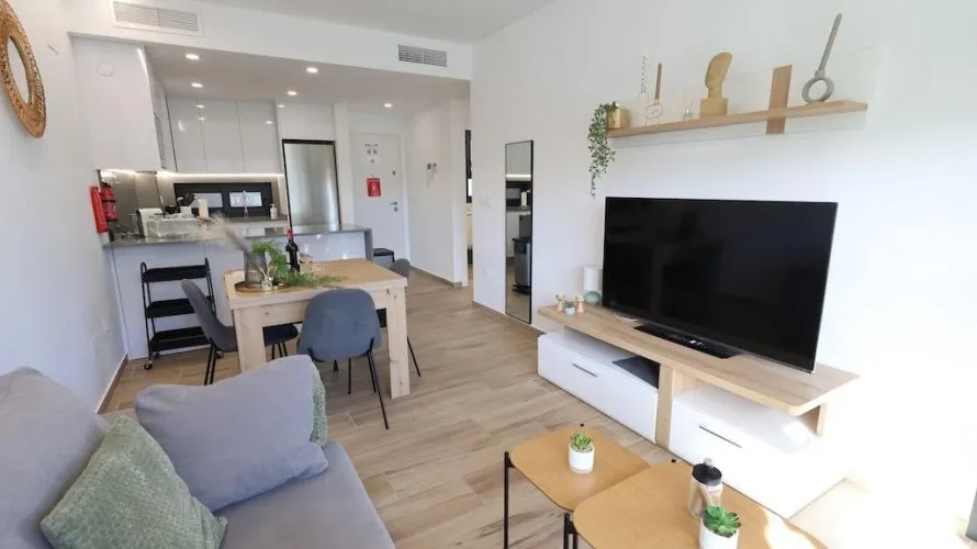 Apartamento de 2 dormitorios en Alicante, Spain No. 894 № 3