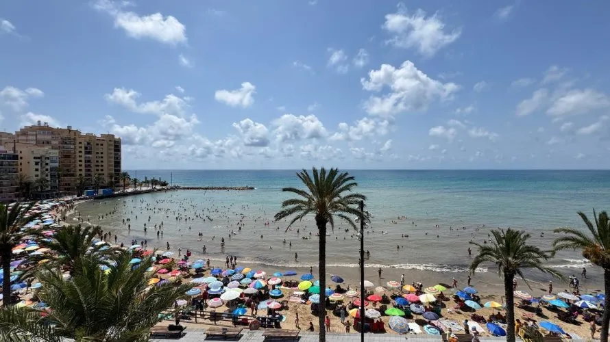 Apartamento de 3 dormitorios en Torrevieja, Spain No. 1381 № 16