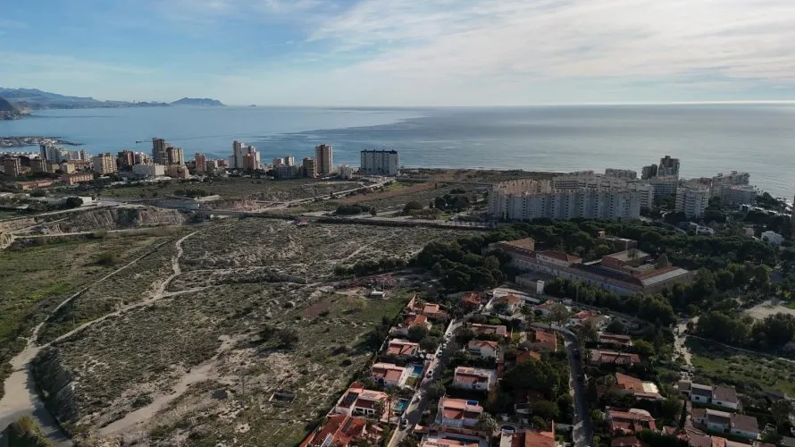 Apartamento de 3 dormitorios en El Campello, Spain No. 1069