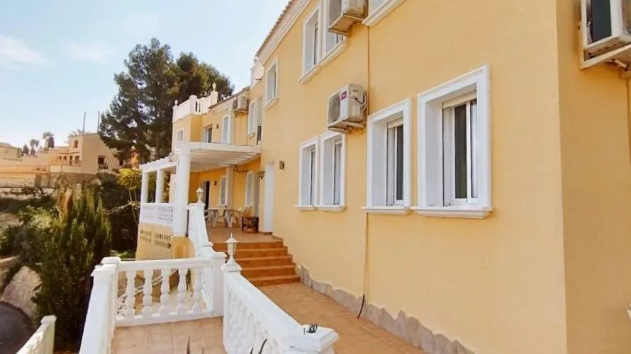 Villa de 8 dormitorios en Maryvilla, Spain No. 423 № 1