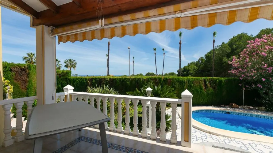 Villa de 194m² en Alicante, Spain No. 1419 № 4