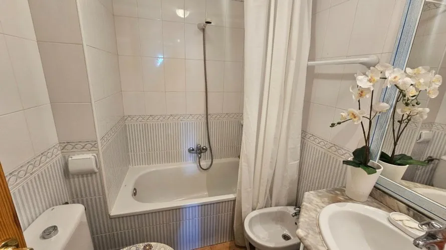 Apartamento de 2 dormitorios en Torreblanca, Spain No. 1002 № 10