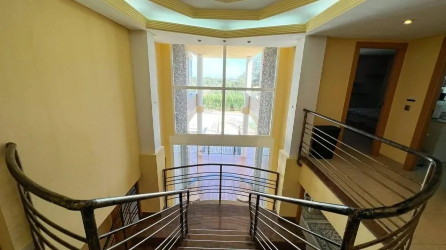 Apartamento de 4 dormitorios en Manises, Spain No. 1369 № 25