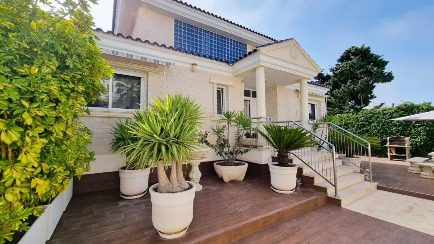 Villa de 239m² en Torrevieja, Spain No. 187 № 11