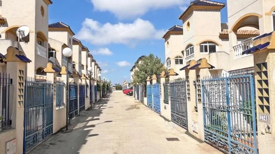 Сasa de 72m² en Guardamar del Segura, Spain No. 2939 № 19