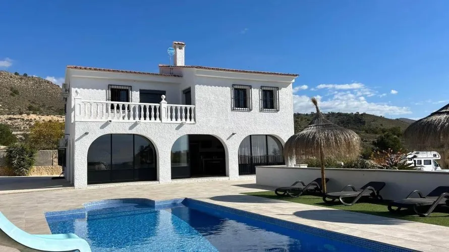 Сasa de 4 dormitorios en Villajoyosa, Spain No. 841 № 28