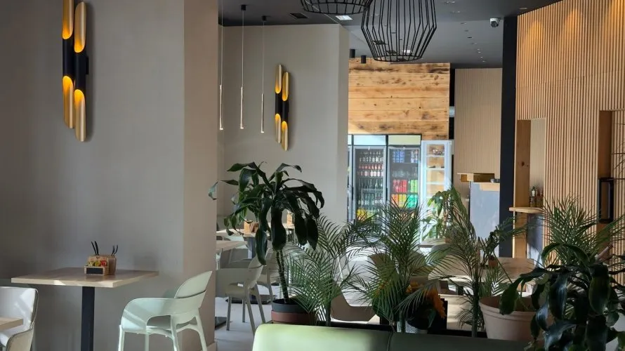 Propiedad comercial de 290m² en Benidorm, Spain No. 241 № 28