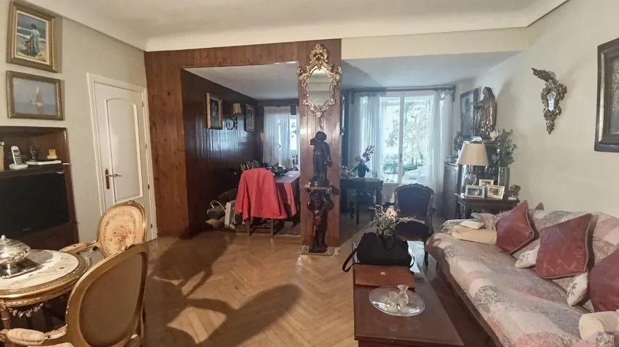 Apartamento de 2 dormitorios en Madrid, Spain No. 1446 № 19