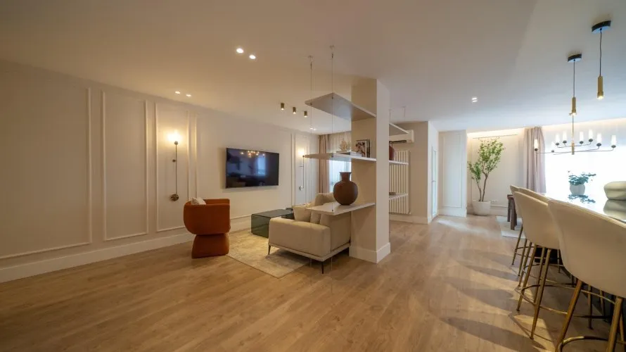 Apartamento de 3 dormitorios en Madrid, Spain No. 976 № 4