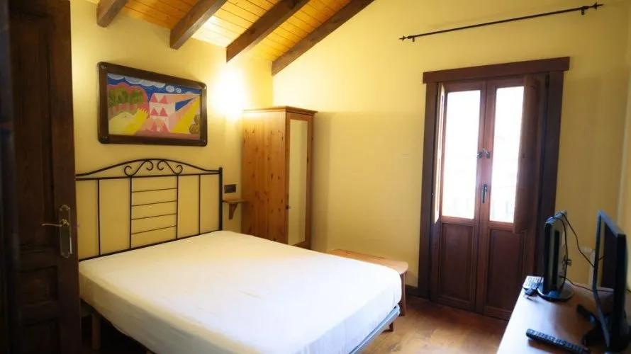 Villa de 8 dormitorios en Lena, Spain No. 1294 № 12