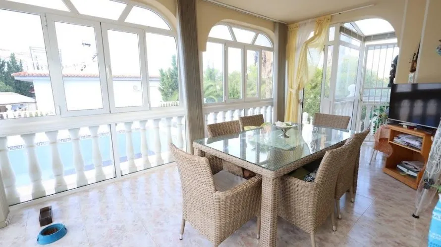 Apartamento de 5 dormitorios en Alicante, Spain No. 981 № 16