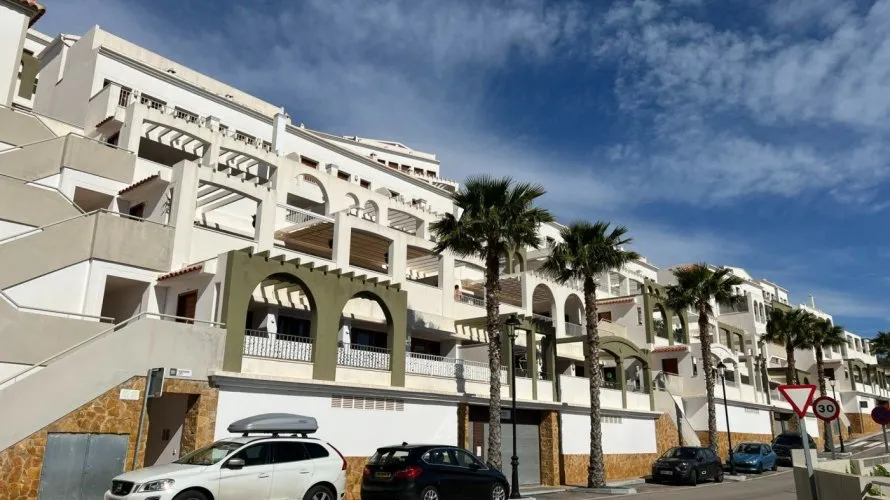 Apartamento de 3 dormitorios en Xeresa, Spain No. 363 № 1