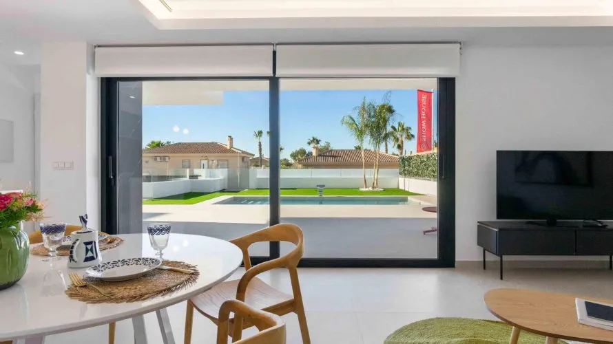 Villa de 3 dormitorios en Rojales, Spain No. 537 № 3