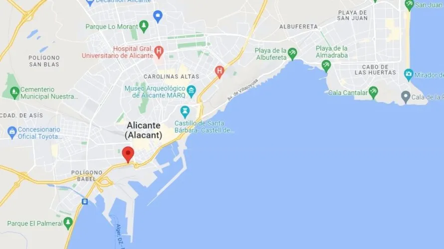 Apartamento de 4 dormitorios en Alicante, Spain No. 387 № 22